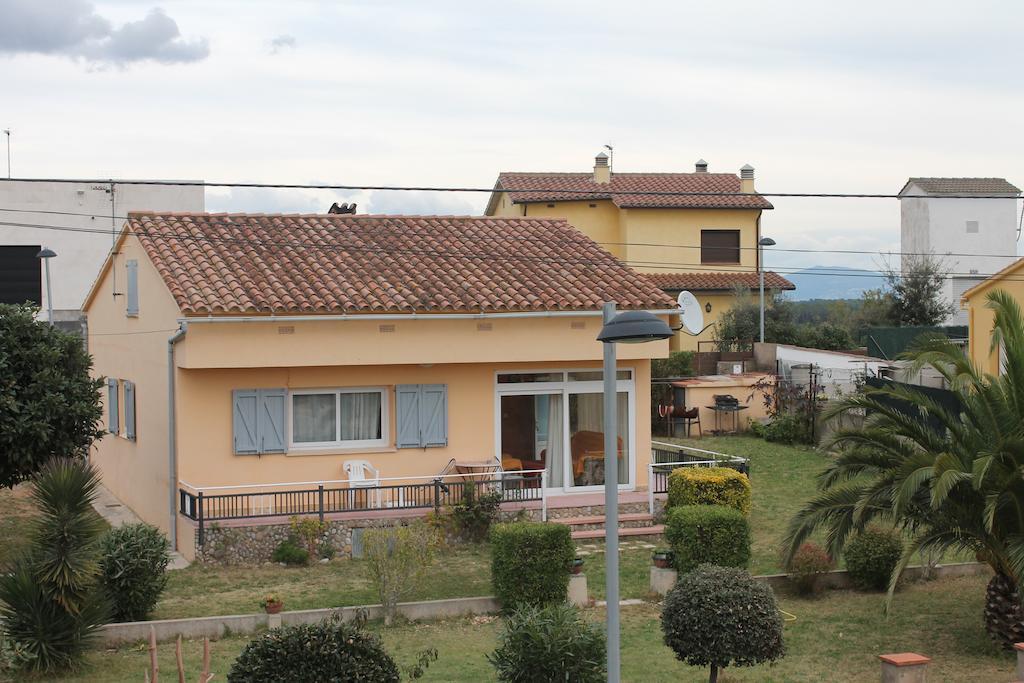 Casa Les Roques Villa Bascara Exterior photo